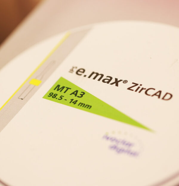 IPS e.max ZirCAD disc MT