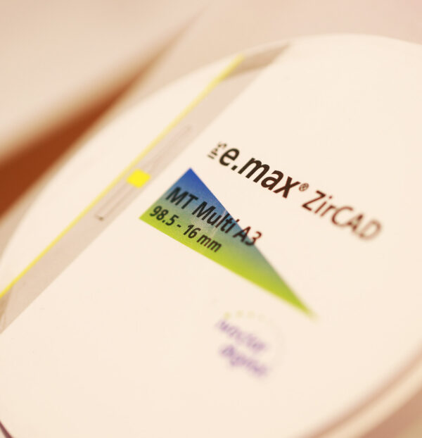 IPS e.max ZirCAD disc MT Multi