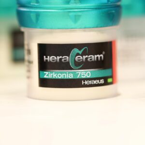 dentalmarket.lv-Heraeus-Kulzer-HeraCeram-Zirconia-750-keramika_1id1-er.jpg HC Zirconia 750 Value