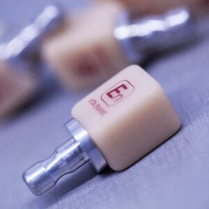 dentalmarket.lv-VITA-ENAMIC-cad-cam-blocks_h6co-f9.jpg ENAMIC UNIVERSAL 3d master HT EM-10